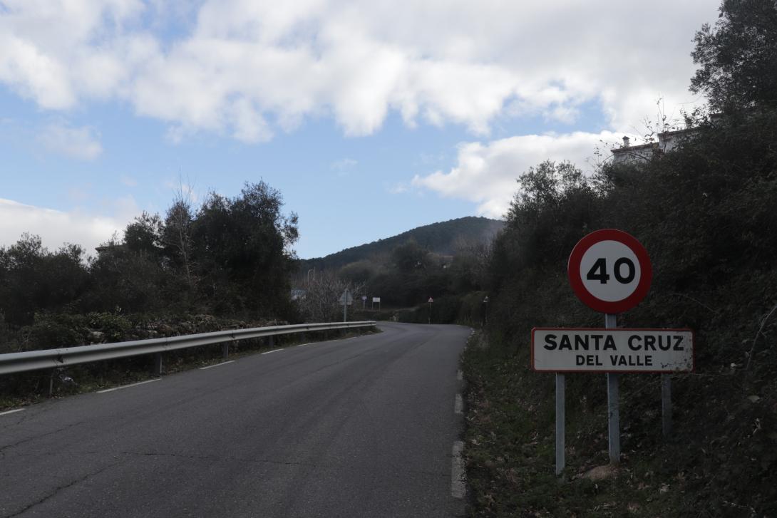 Entrada a Santa Cruz del Valle