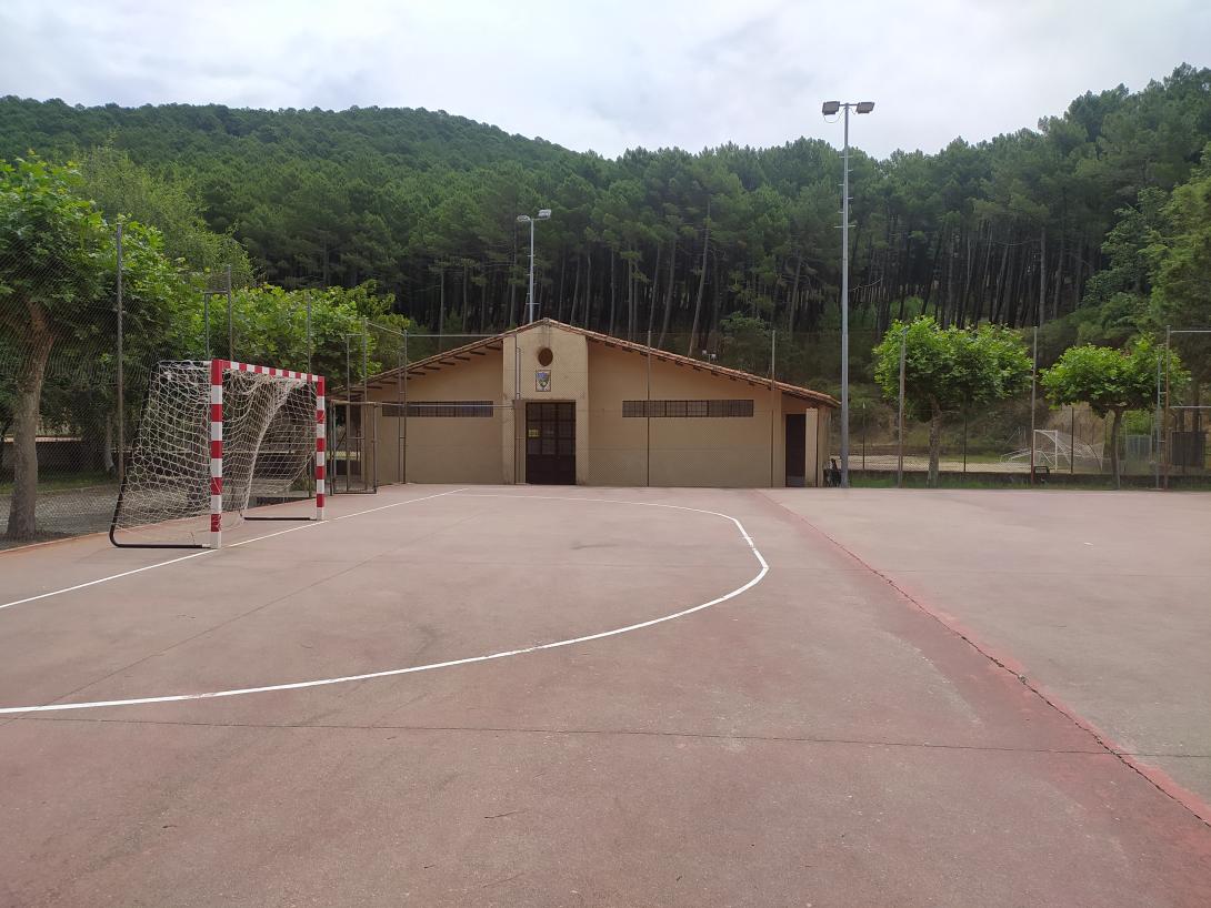 Pista de fútbol sala de Cuevas